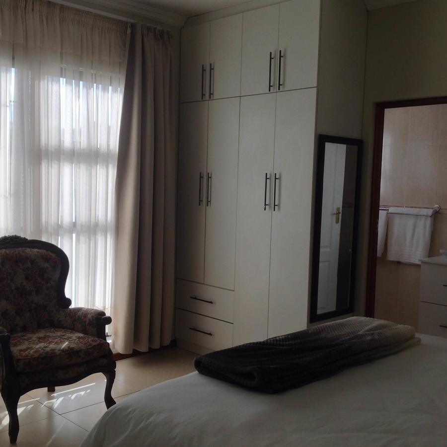 Vinolux Guest House อึมทาทา ภายนอก รูปภาพ