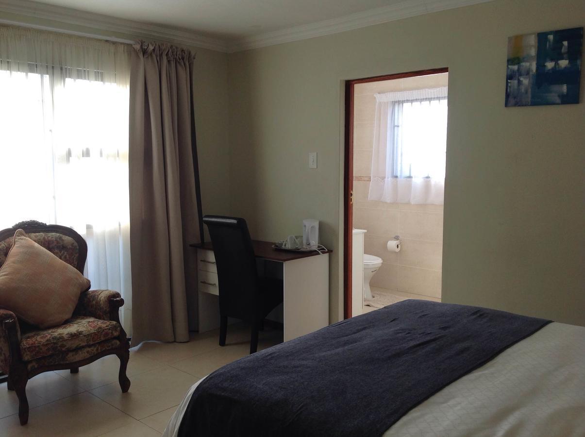 Vinolux Guest House อึมทาทา ภายนอก รูปภาพ